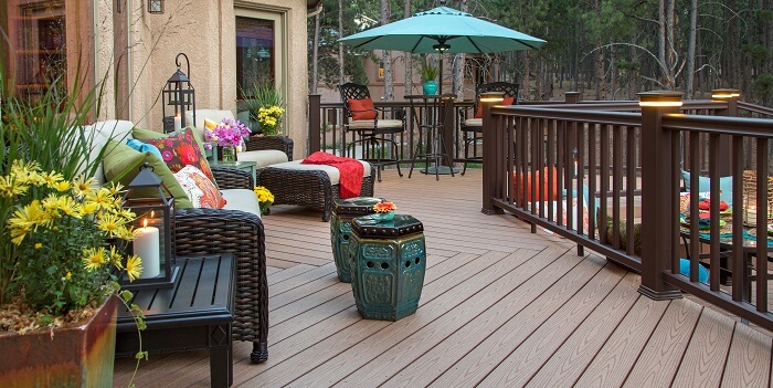 beautifully decorated composite deck
