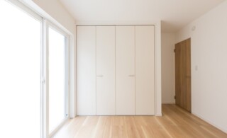 Closed folding doors in small space