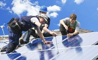 solar installer team